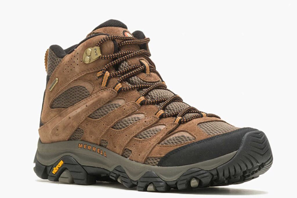 wide hiking boots for men